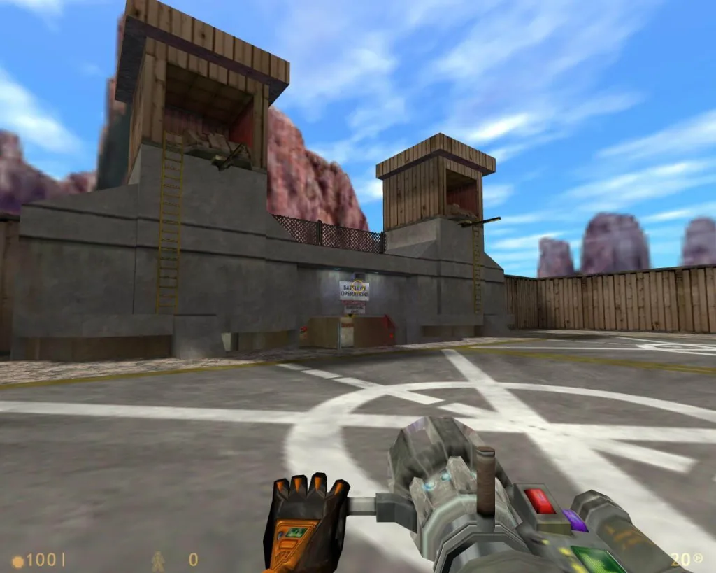 Расширить арсенал до уровня первой Half-Life