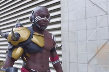 Официальная косплей Doomfist от Blizzard невероятен