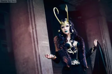 Косплей дня: женская версия Локи от Lady Narven