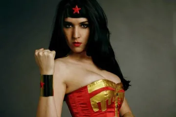 Косплей недели: Чудо-Женщина шокирует в Injustice: Боги среди нас