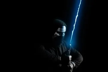 На Indiegogo и Kickstarter собрали деньги на настоящий световой меч