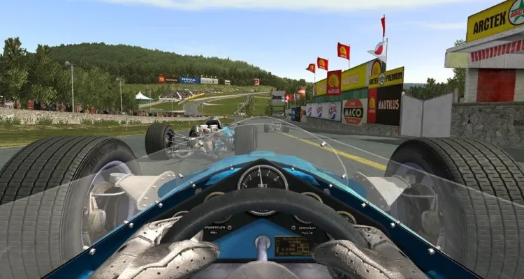 Фернандо Алонсо и другие пилоты "Формулы-1" гоняют на карантине в rFactor 2