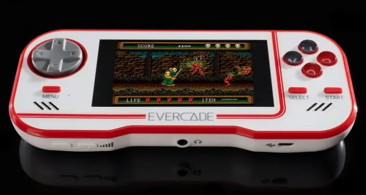 Ретро-гейминг по-новому: обновлённые консоли Evercade и The Vic 20