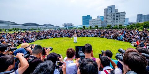 Самый знаменитый косплеер в Японии собрал огромную толпу