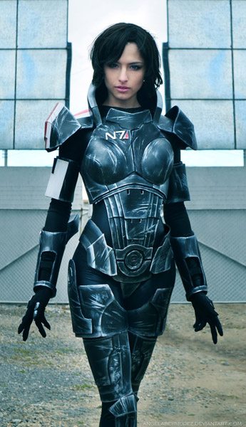 Mass Effect: женская версия Шепарда