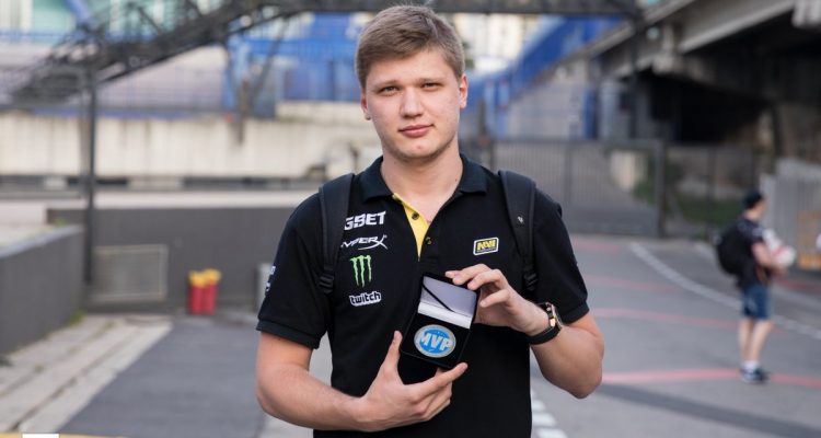 Александр s1mple Костылев - лучший игрок в CS:GO в 2018