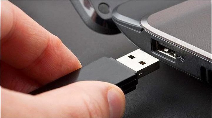 В Windows 10 нам больше не нужно безопасно извлекать USB-накопитель
