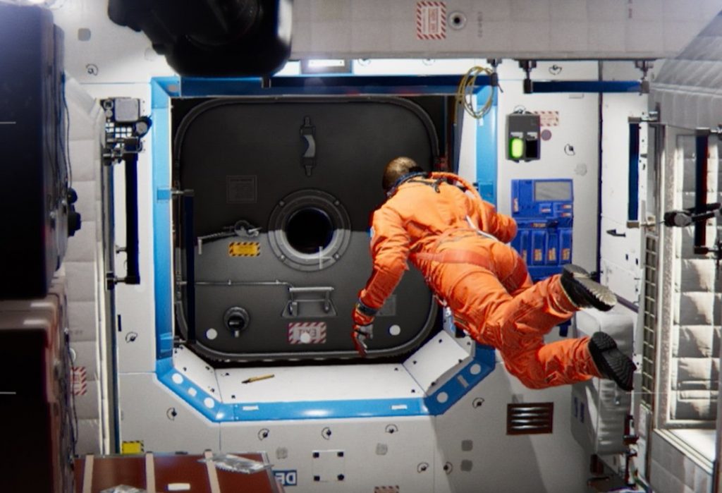 Состоялась премьера Observation