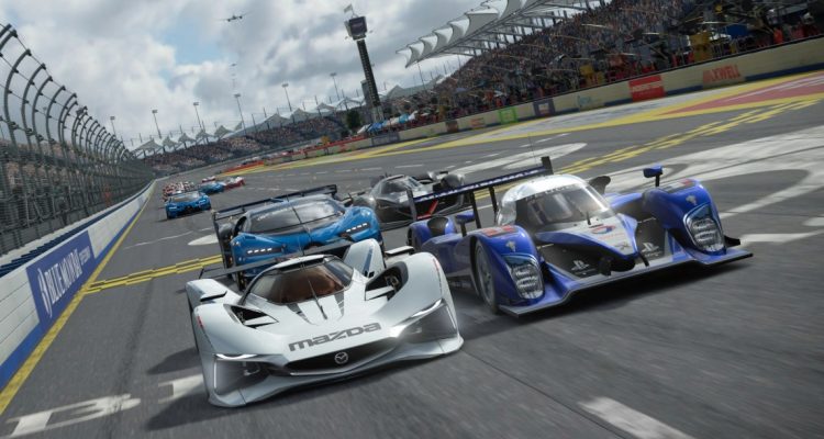 Gran Turismo Sport получит дополнение с Льюисом Хэмилтоном