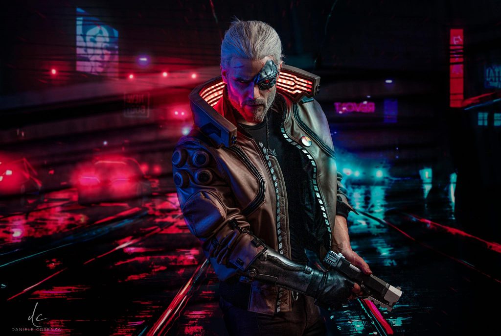 Cyberpunk 2077 и косплеер Ведьмака демонстрируют потрясающую кибер-версию Геральта