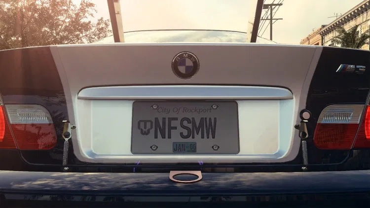BMW M3 GTR в Need for Speed: Heat является тем же авто, что и в первой части серии