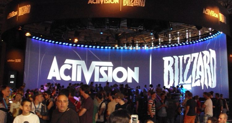Президент Activision Blizzard дал свой номер телефона 10 000 сотрудников